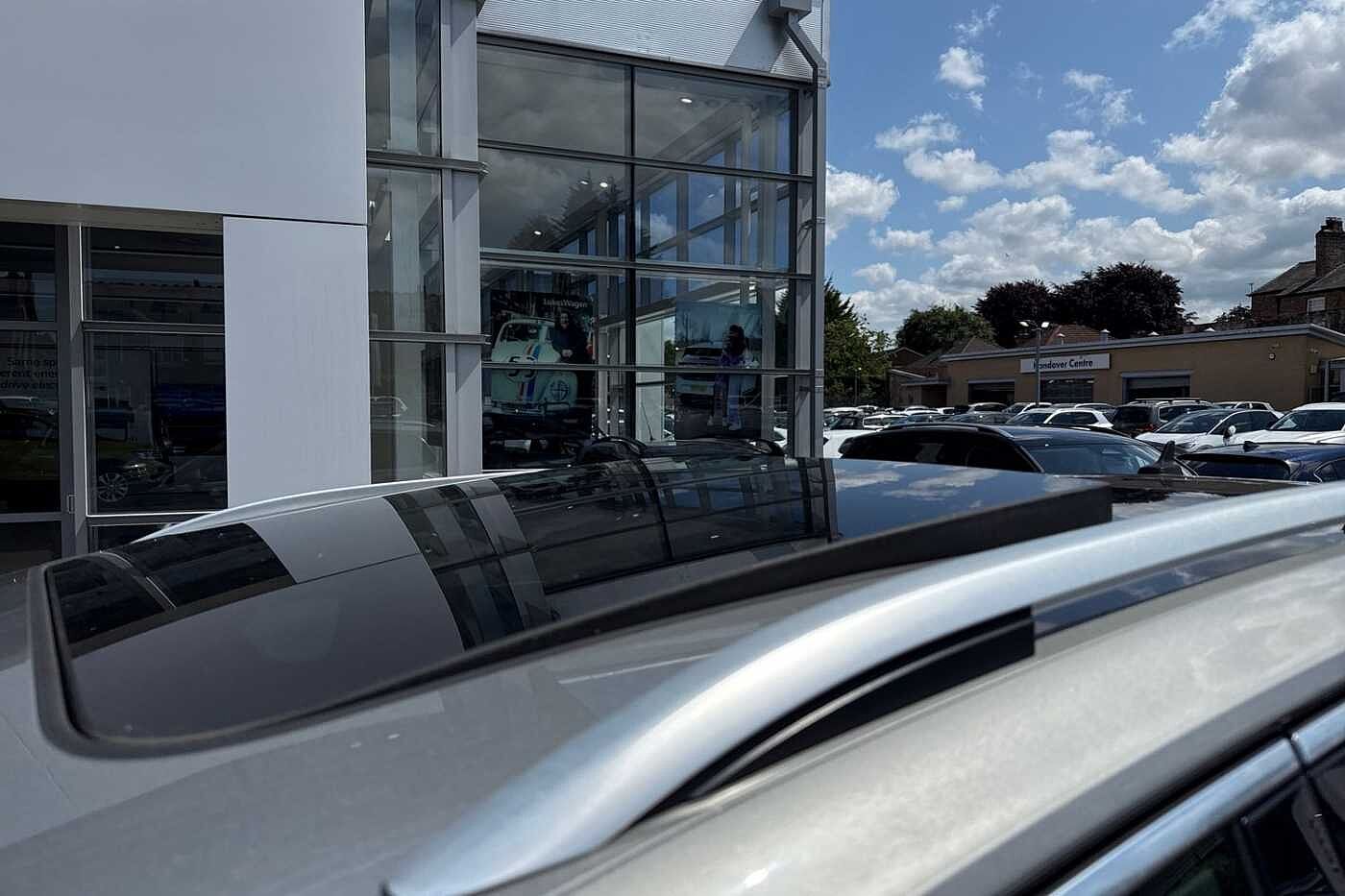 Volkswagen Tiguan 2.0 TDI 150PS 2WD R-Line 5Dr
