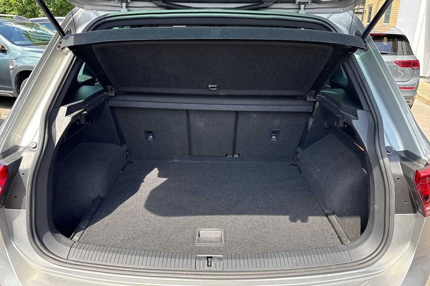Volkswagen Tiguan 2.0 TDI 150PS 2WD R-Line 5Dr