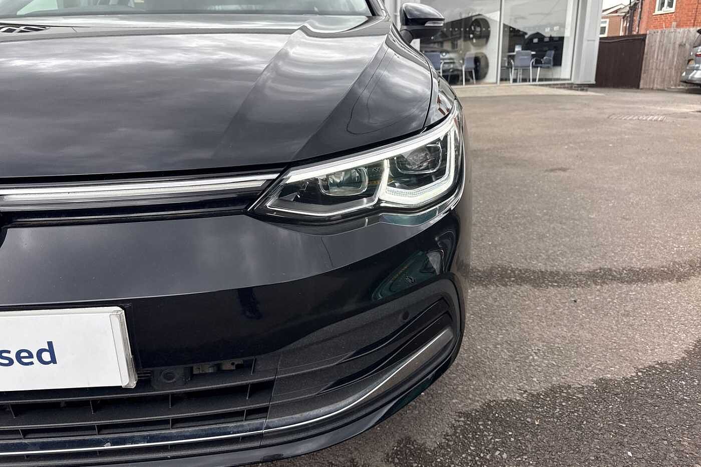 Volkswagen Golf 1.5 eTSI (150ps) Style EVO DSG
