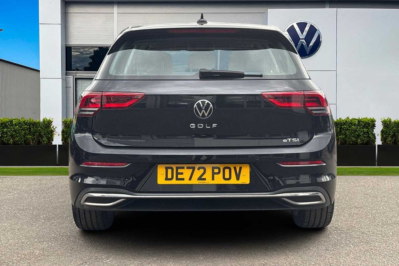 Volkswagen Golf 1.5 eTSI (150ps) Style EVO DSG