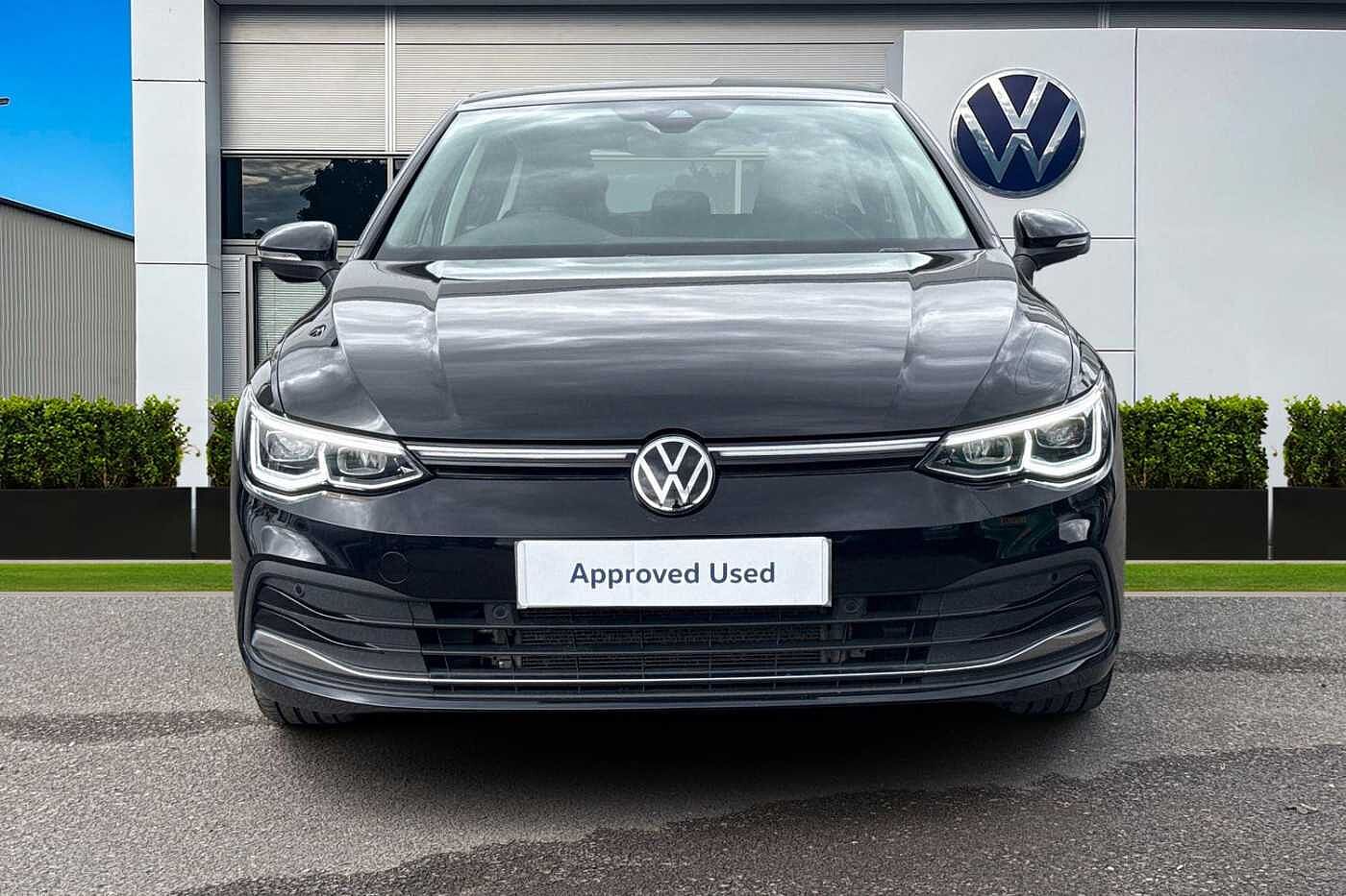 Volkswagen Golf 1.5 eTSI (150ps) Style EVO DSG