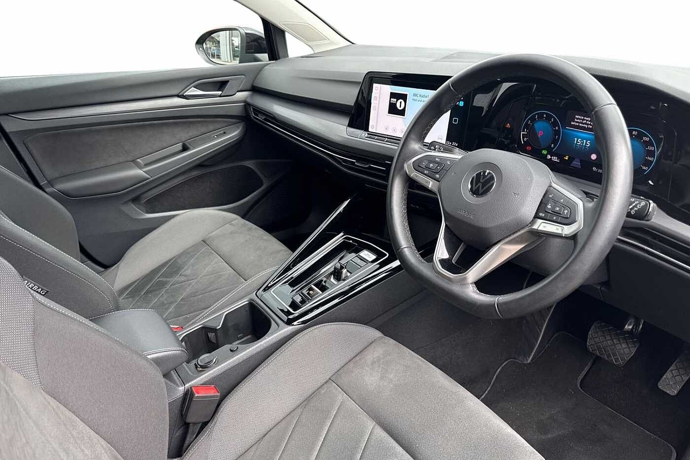 Volkswagen Golf 1.5 eTSI (150ps) Style EVO DSG