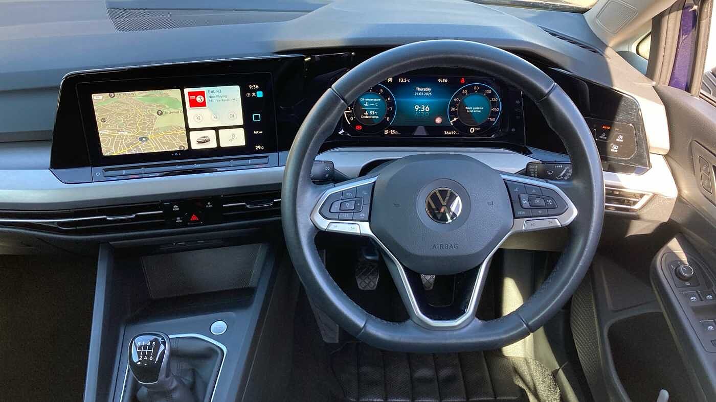 Volkswagen Golf MK8 Hatchback 5-Dr 1.5 TSI (130ps) Life EVO