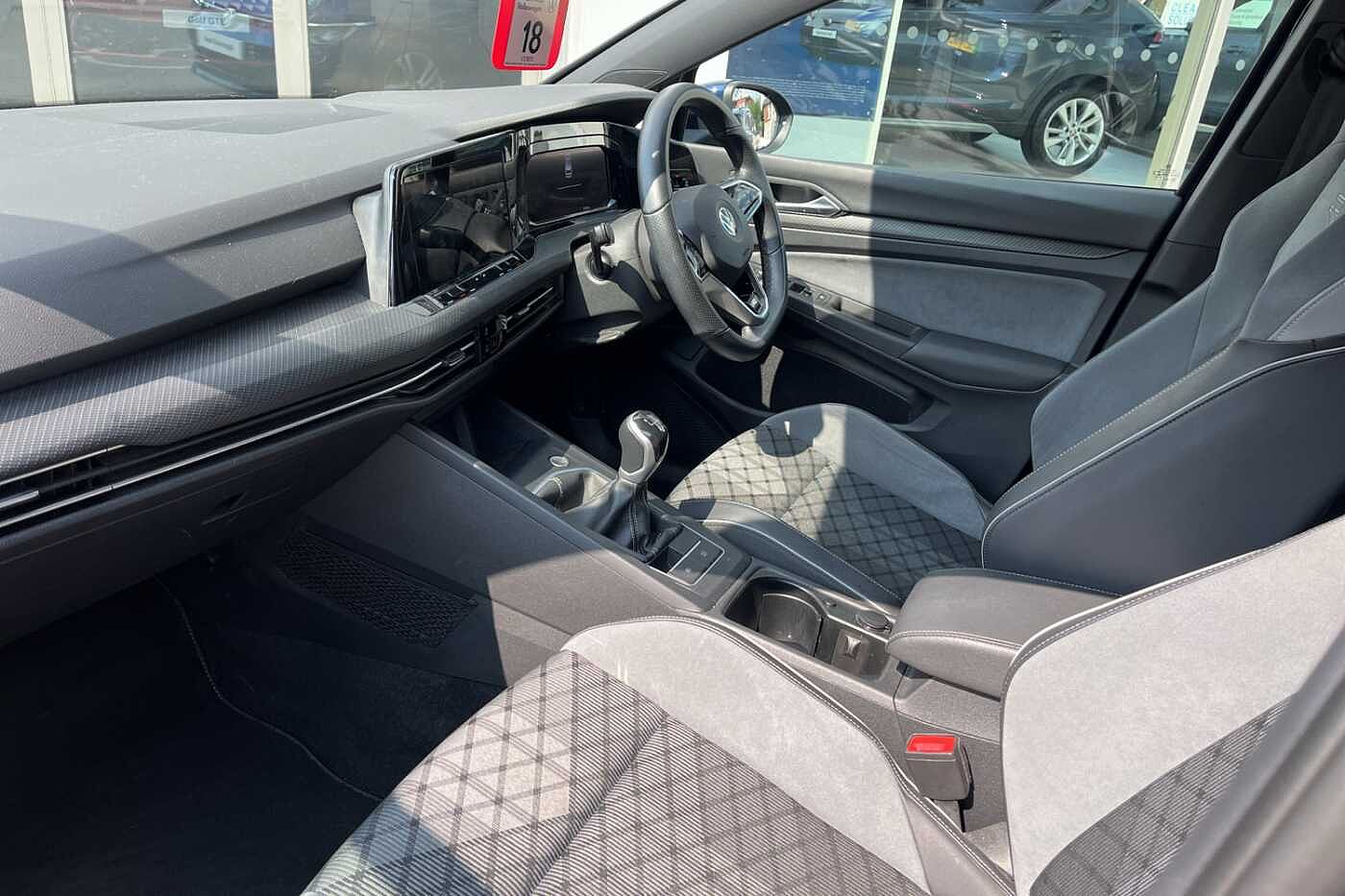 Volkswagen Golf 1.5 TSI 150 R-Line 5dr
