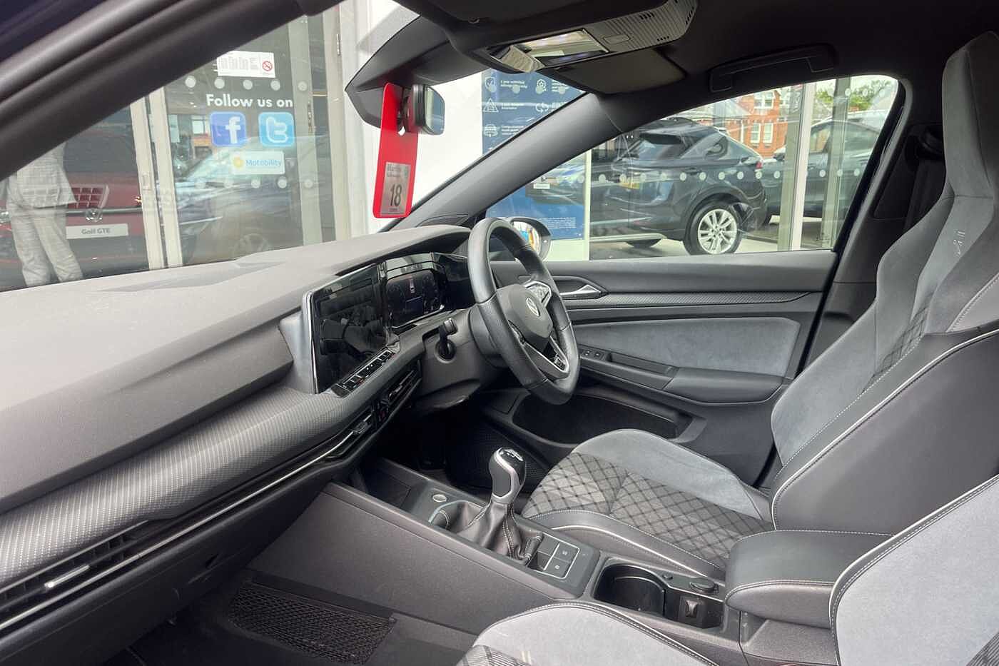 Volkswagen Golf 1.5 TSI 150 R-Line 5dr