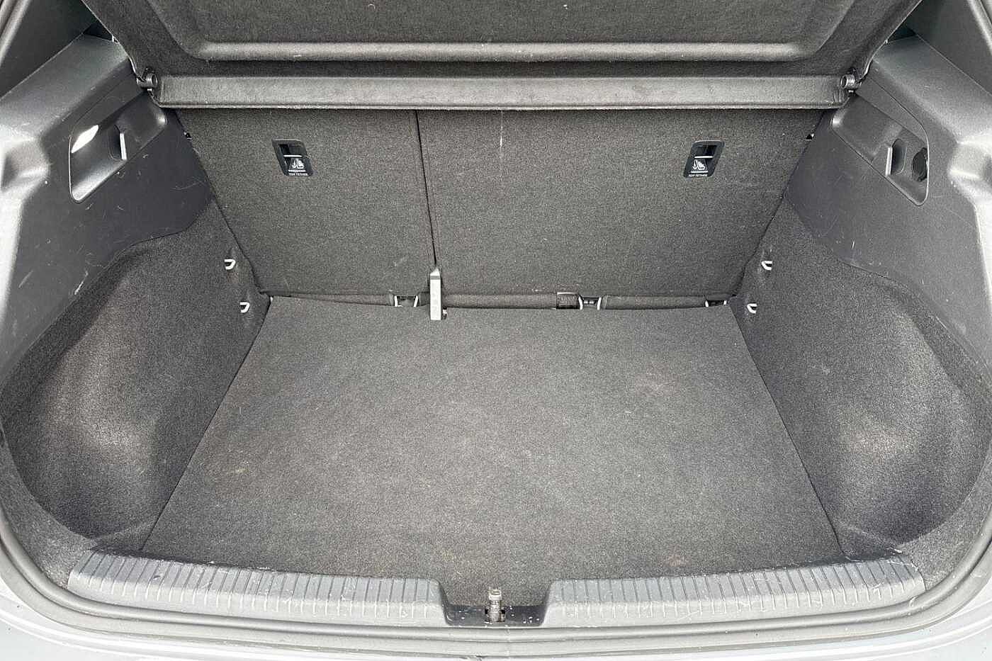 Volkswagen ID.3 Pro Performance 58kWh Life Hatchback 5dr Electric Auto (204 ps)