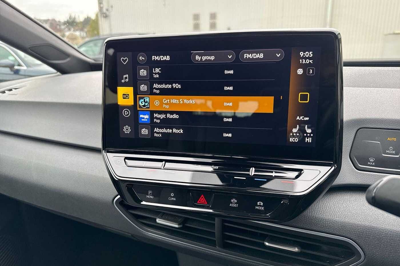 Volkswagen ID.3 Pro Performance 58kWh Life Hatchback 5dr Electric Auto (204 ps)