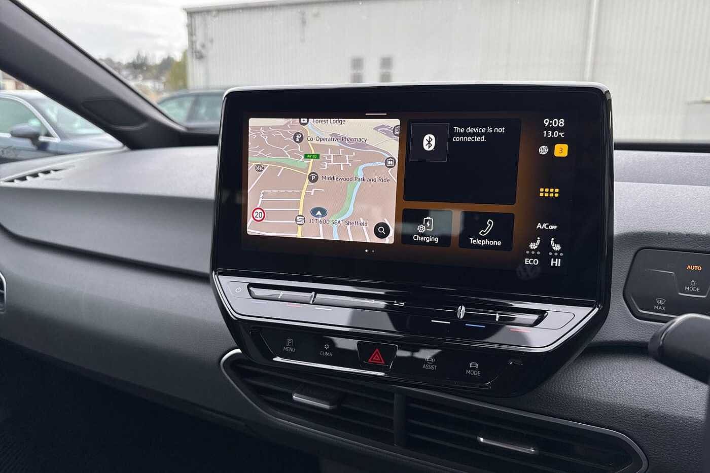Volkswagen ID.3 Pro Performance 58kWh Life Hatchback 5dr Electric Auto (204 ps)