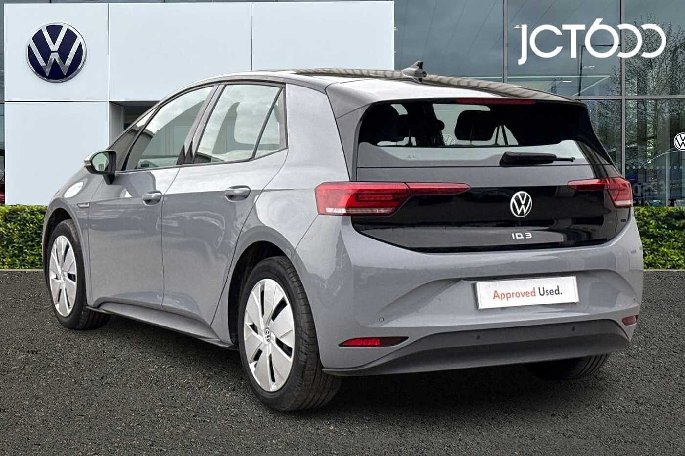 Volkswagen ID.3 Pro Performance 58kWh Life Hatchback 5dr Electric Auto (204 ps)